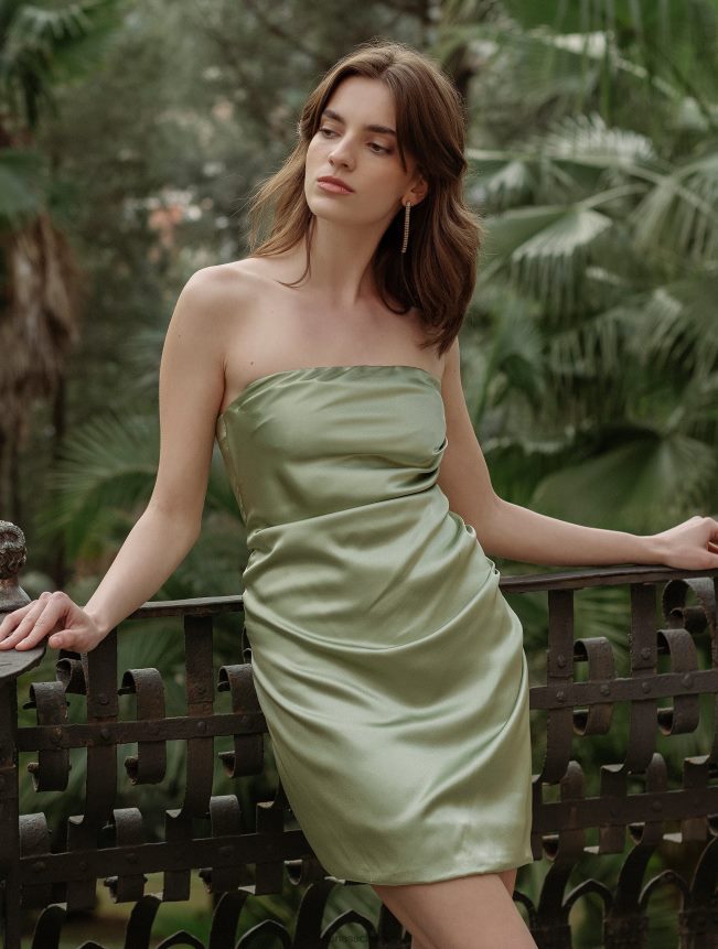 Nana's furchtloses Kleid Matcha-Grün FJ6J8D71