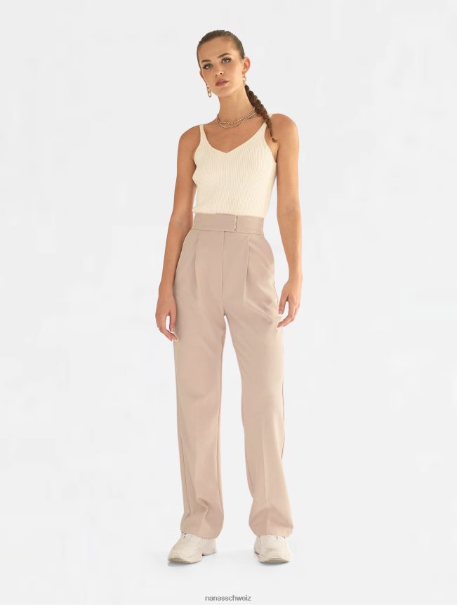 Nana's immer Hosen nackt FJ6J8D132