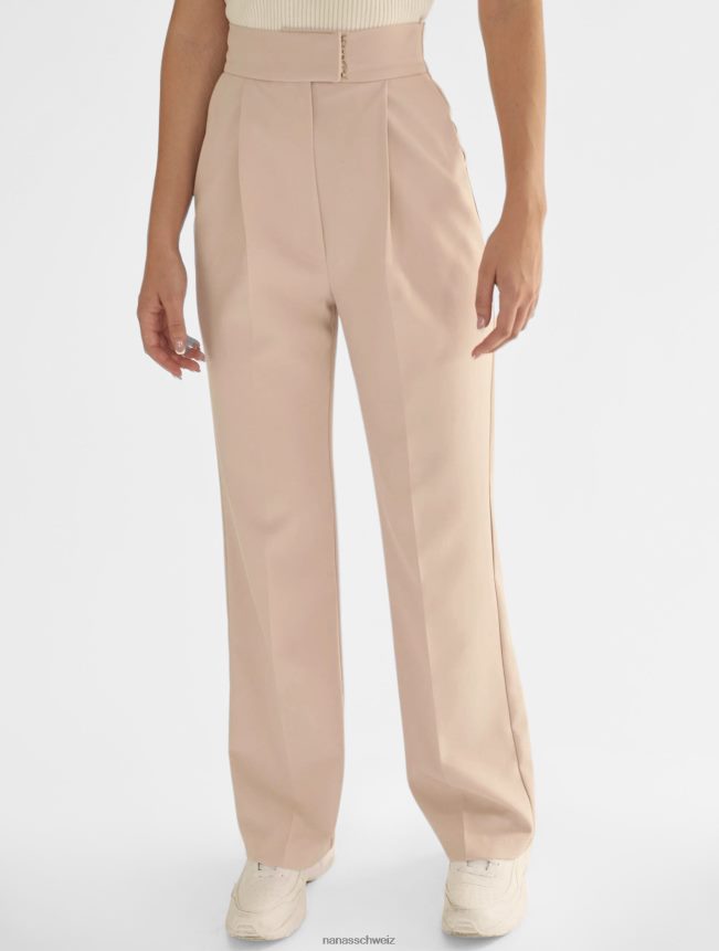 Nana's immer Hosen nackt FJ6J8D132