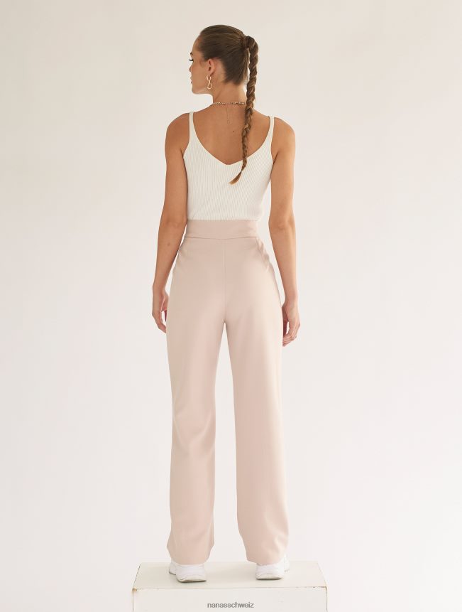 Nana's immer Hosen nackt FJ6J8D132